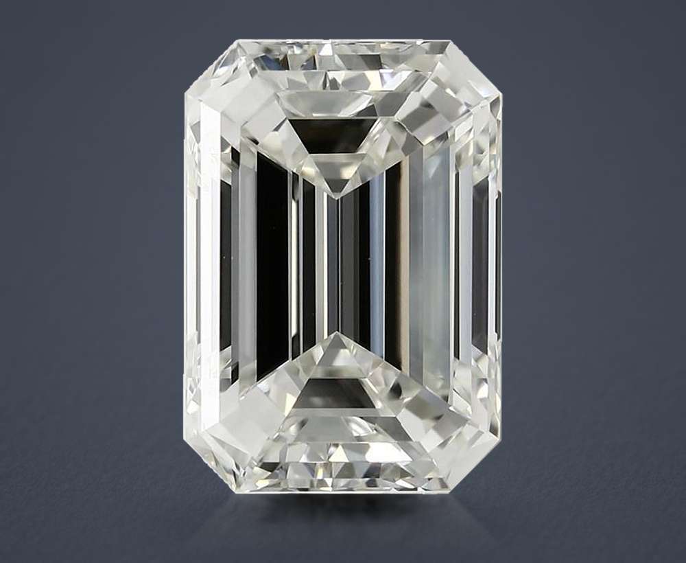 5.05 Carat Emerald Natural Diamond