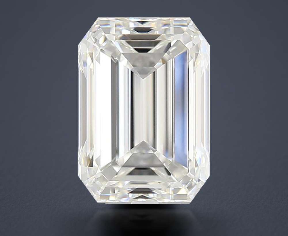 2.80 Carat Emerald Natural Diamond