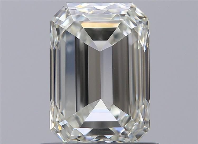 0.90 Carat Emerald Natural Diamond