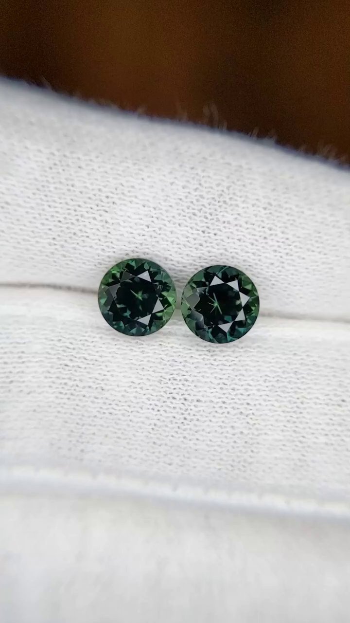 3.13 Carat Green Round Sapphire