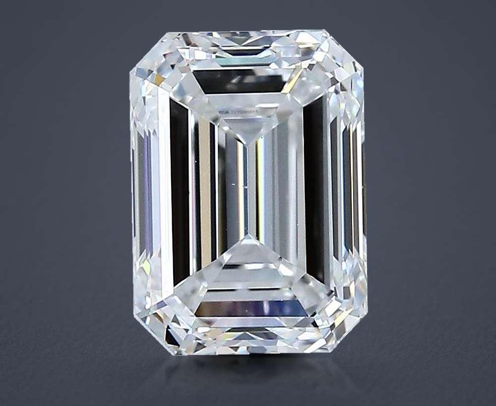 2.70 Carat Emerald Natural Diamond
