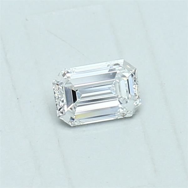 0.30ct E VVS1 Very Good Cut Emerald Diamond