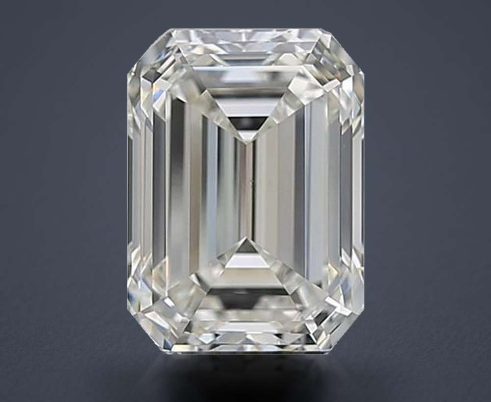 2.50 Carat Emerald Natural Diamond