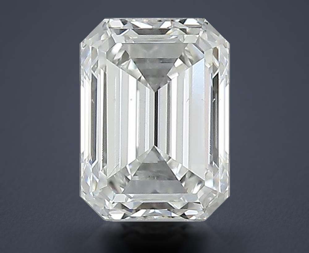 0.37 Carat Emerald Natural Diamond