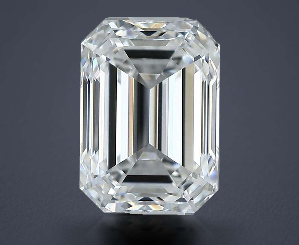 0.90 Carat Emerald Natural Diamond
