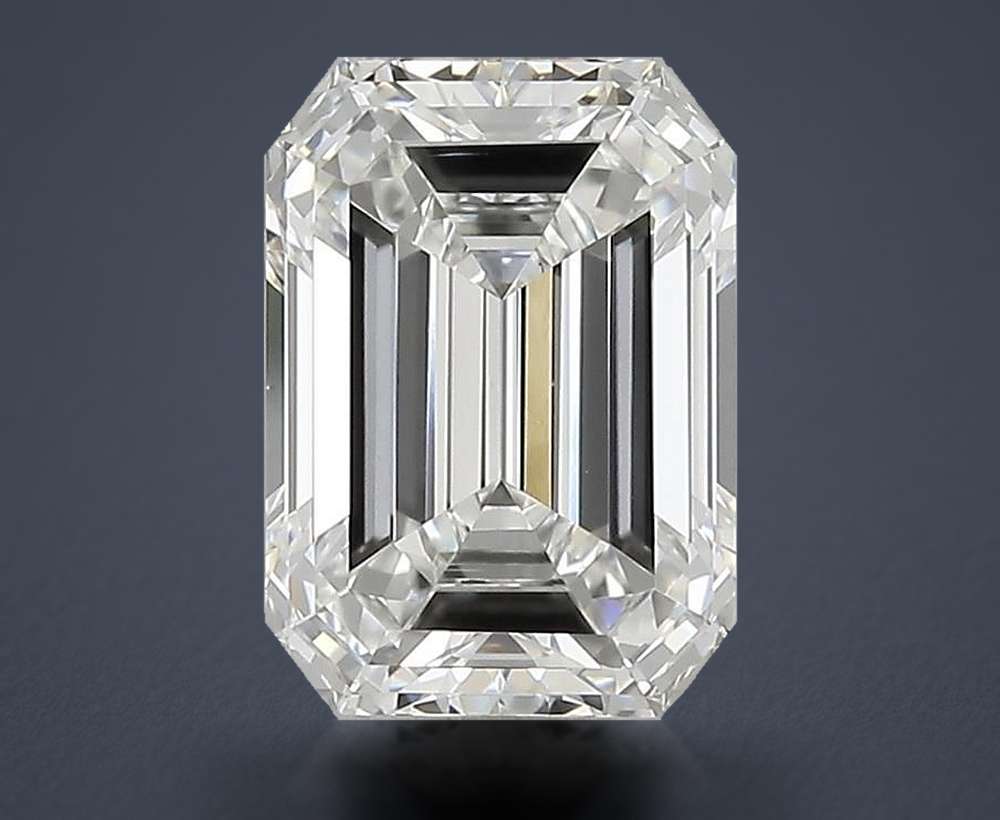 3.32 Carat Emerald Natural Diamond