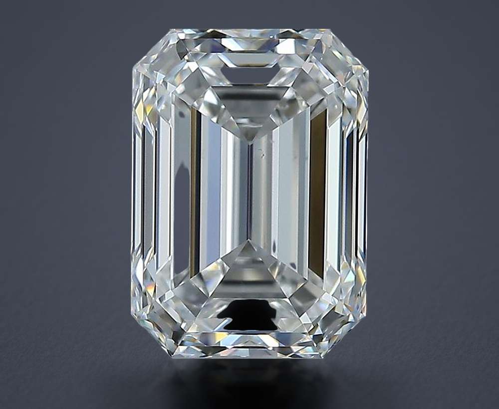 2.80 Carat Emerald Natural Diamond