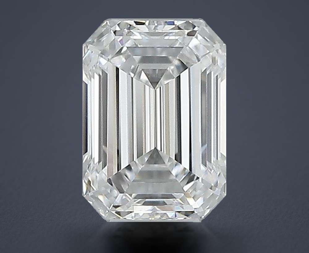 0.31 Carat Emerald Natural Diamond