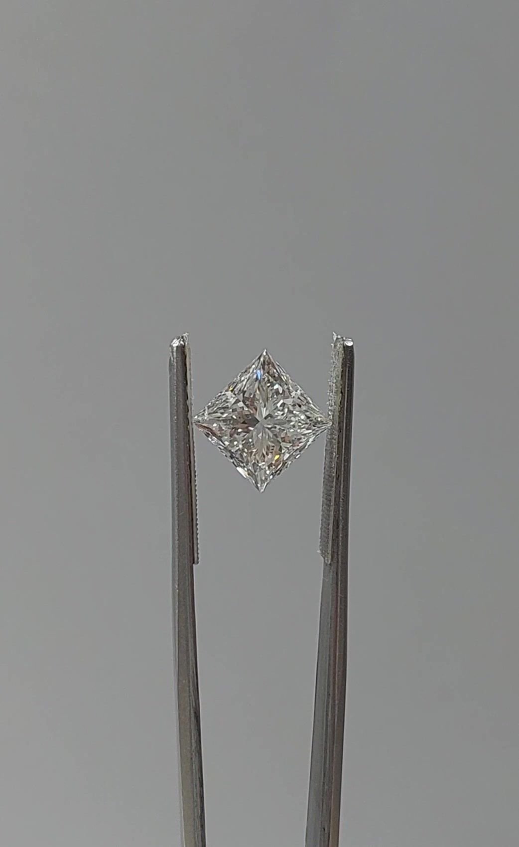 4.03ct G SI2 Rare Carat Ideal Cut Princess Diamond