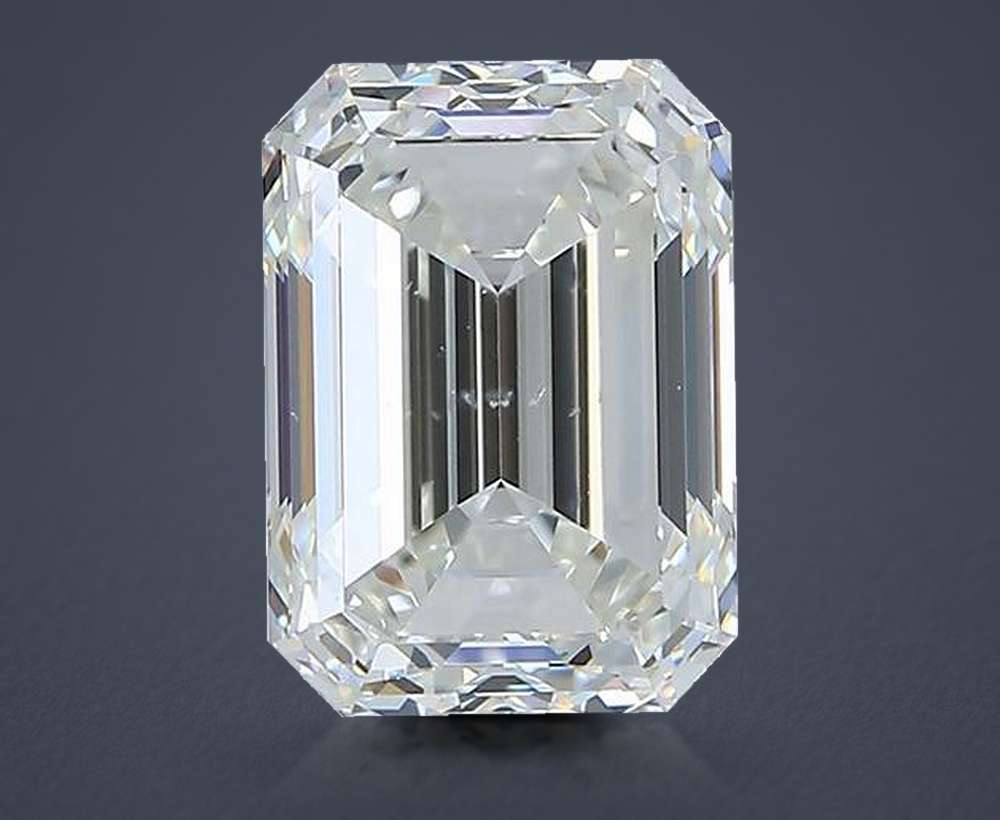 2.70 Carat Emerald Natural Diamond