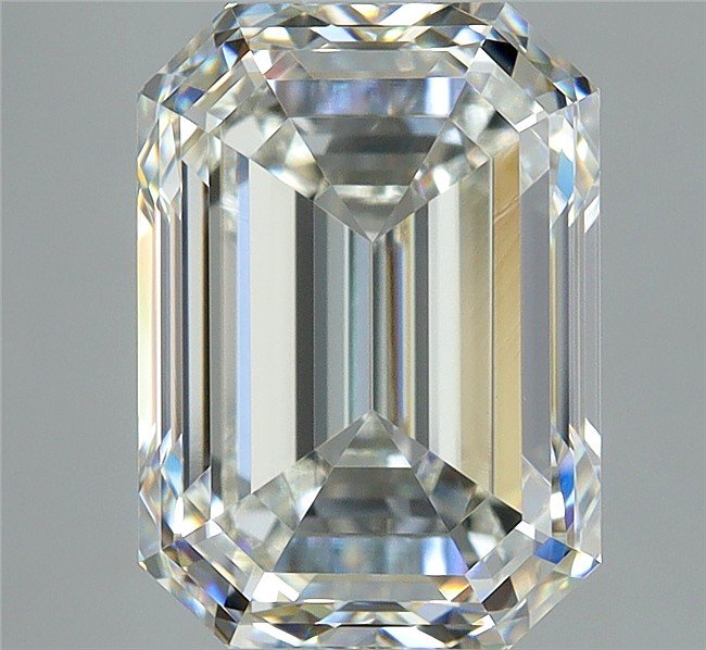 3.01 Carat Emerald Natural Diamond
