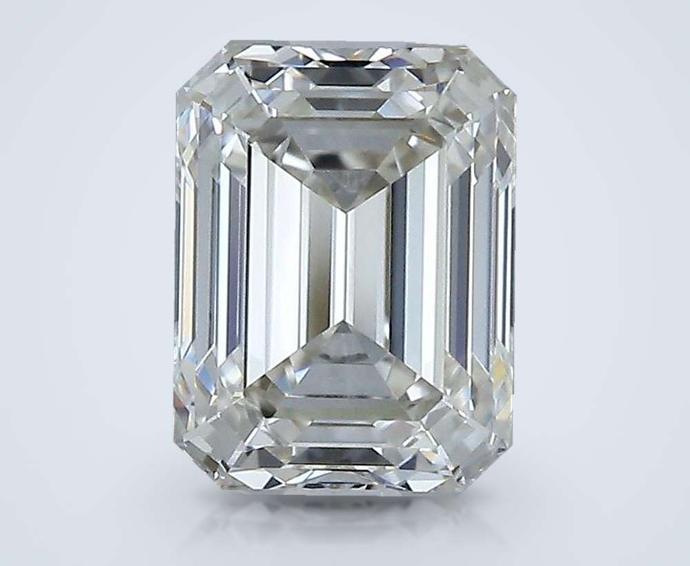 0.90 Carat Emerald Natural Diamond