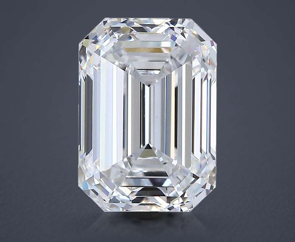 3.50 Carat Emerald Natural Diamond
