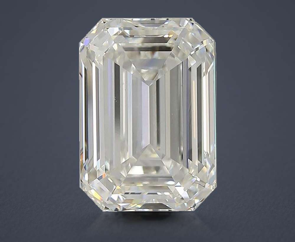 8.21 Carat Emerald Natural Diamond
