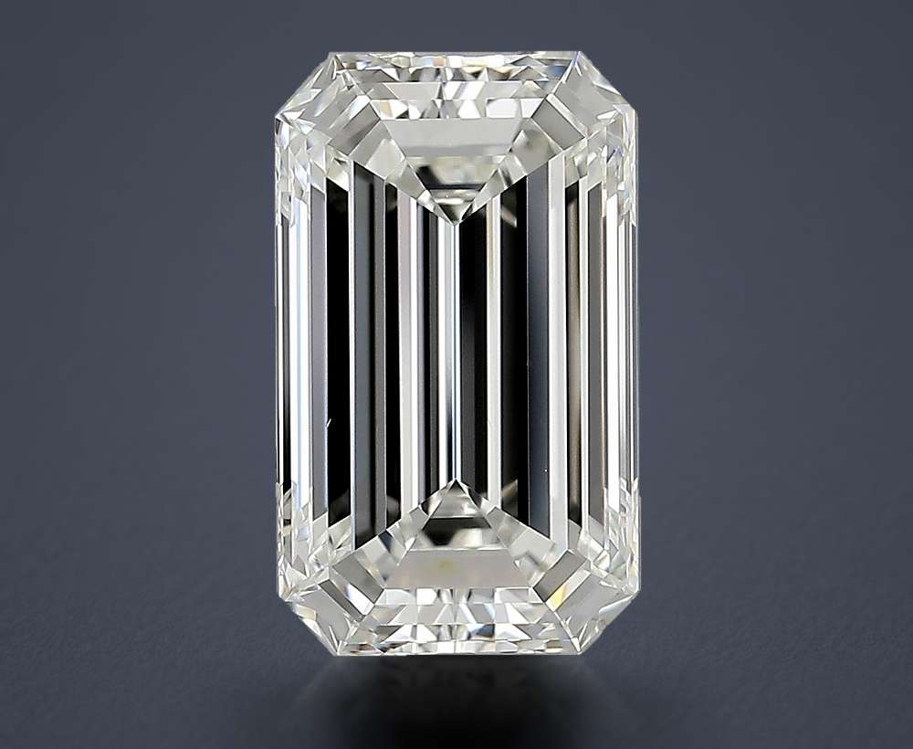 4.50 Carat Emerald Natural Diamond