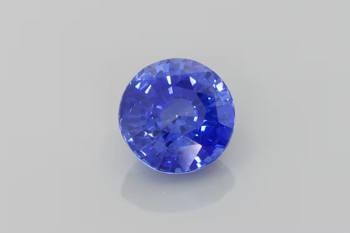 3.08 Carat Vivid Blue Round Sapphire