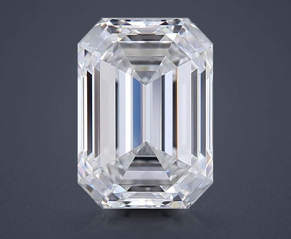 0.70 Carat Emerald Natural Diamond