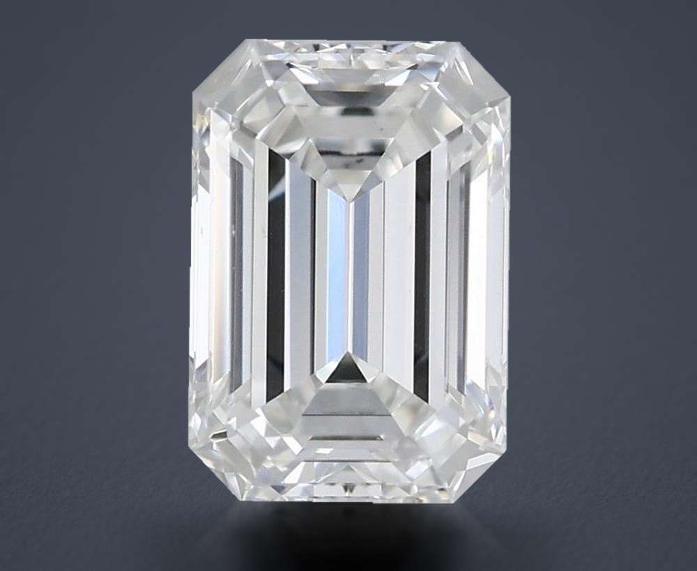 0.75 Carat Emerald Natural Diamond