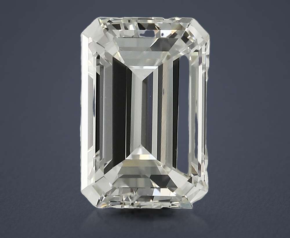 2.00 Carat Emerald Natural Diamond