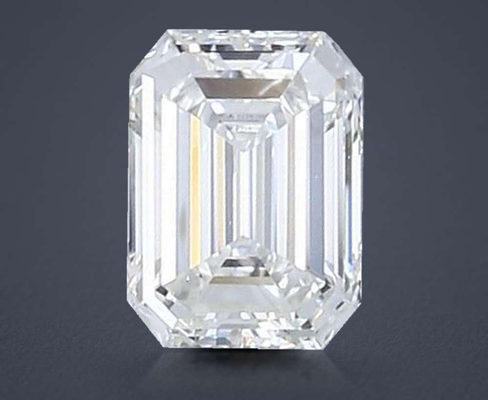 0.70 Carat Emerald Natural Diamond