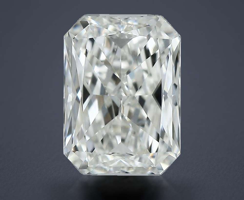 0.61 Carat Radiant Natural Diamond