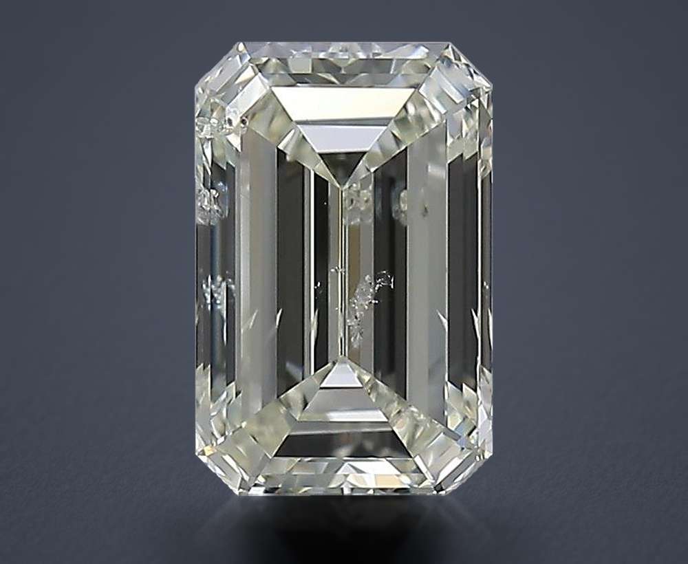 1.86 Carat Emerald Natural Diamond