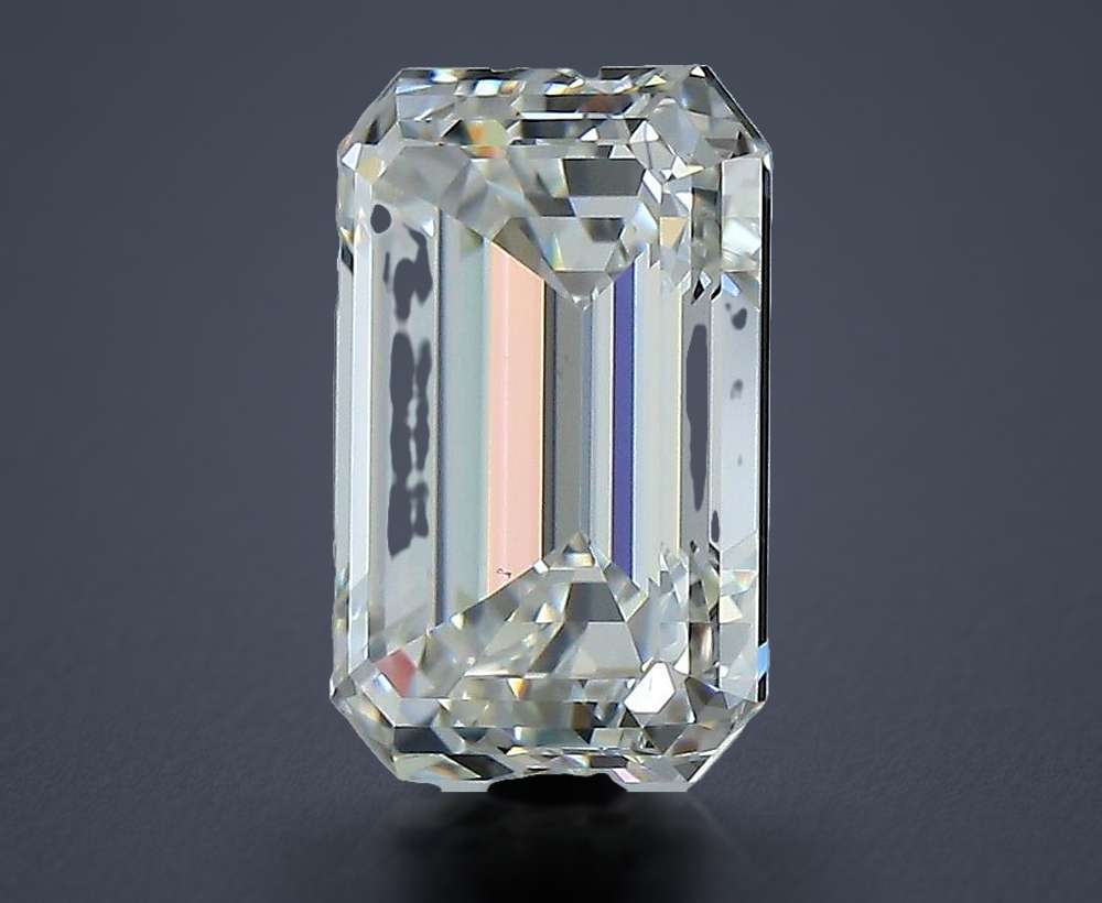 3.51 Carat Emerald Natural Diamond