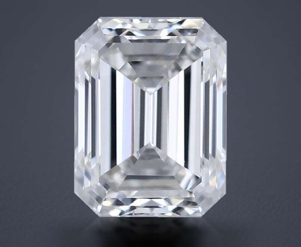 0.30 Carat Emerald Natural Diamond