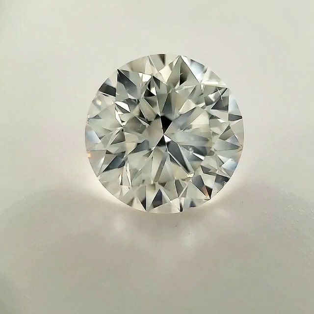 5.02ct K SI2 Very Good Cut Round Diamond