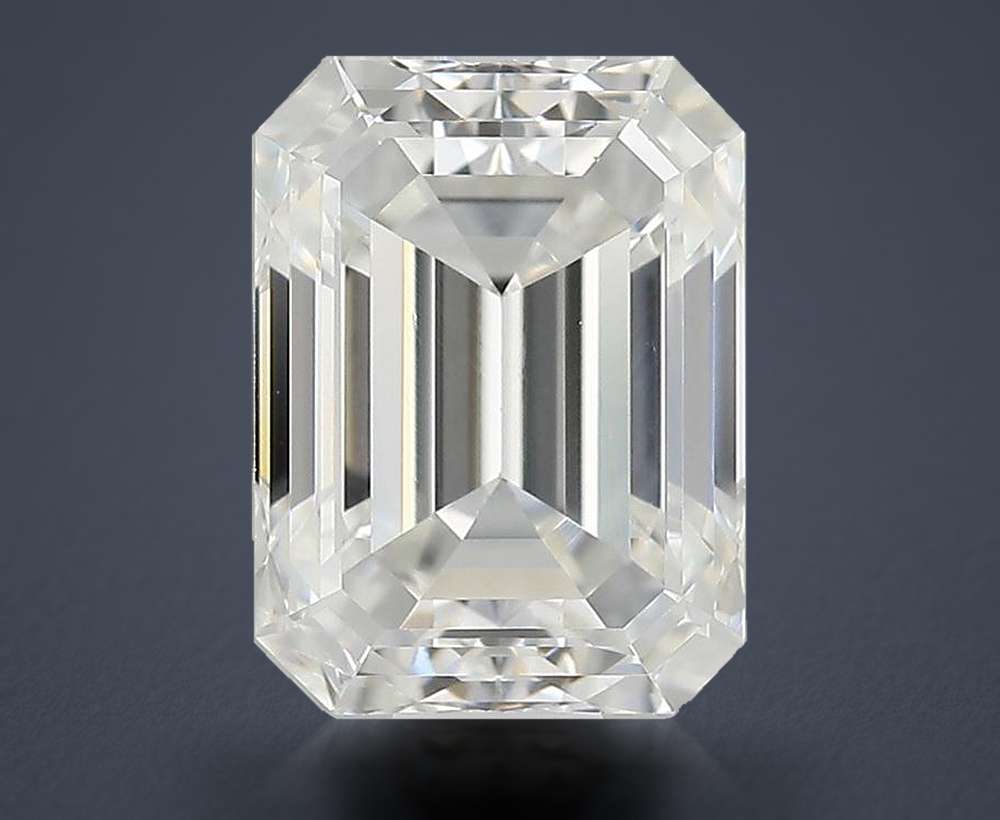 0.80 Carat Emerald Natural Diamond
