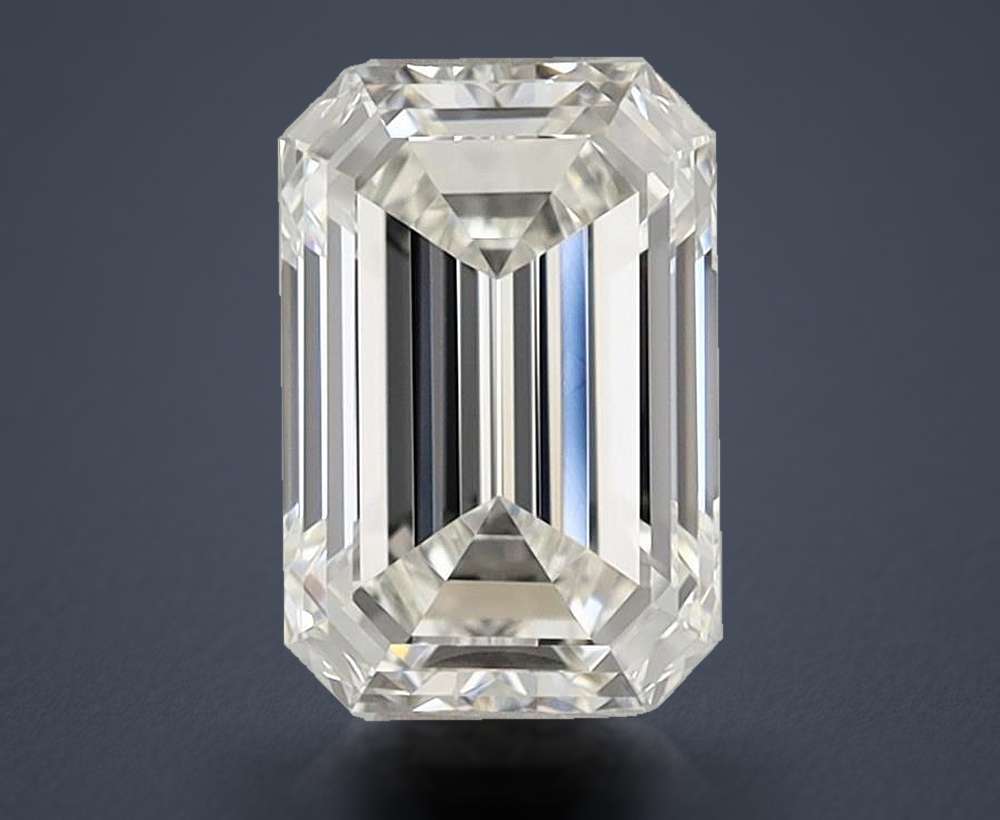 1.06 Carat Emerald Natural Diamond