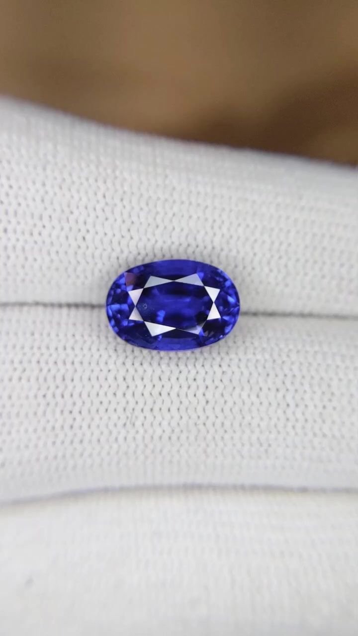 5.19 Carat Blue Oval Sapphire