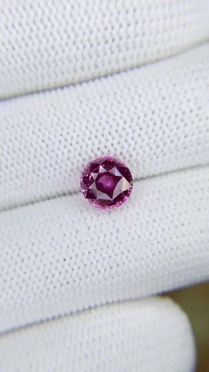 2.37 Carat Pink Round Sapphire