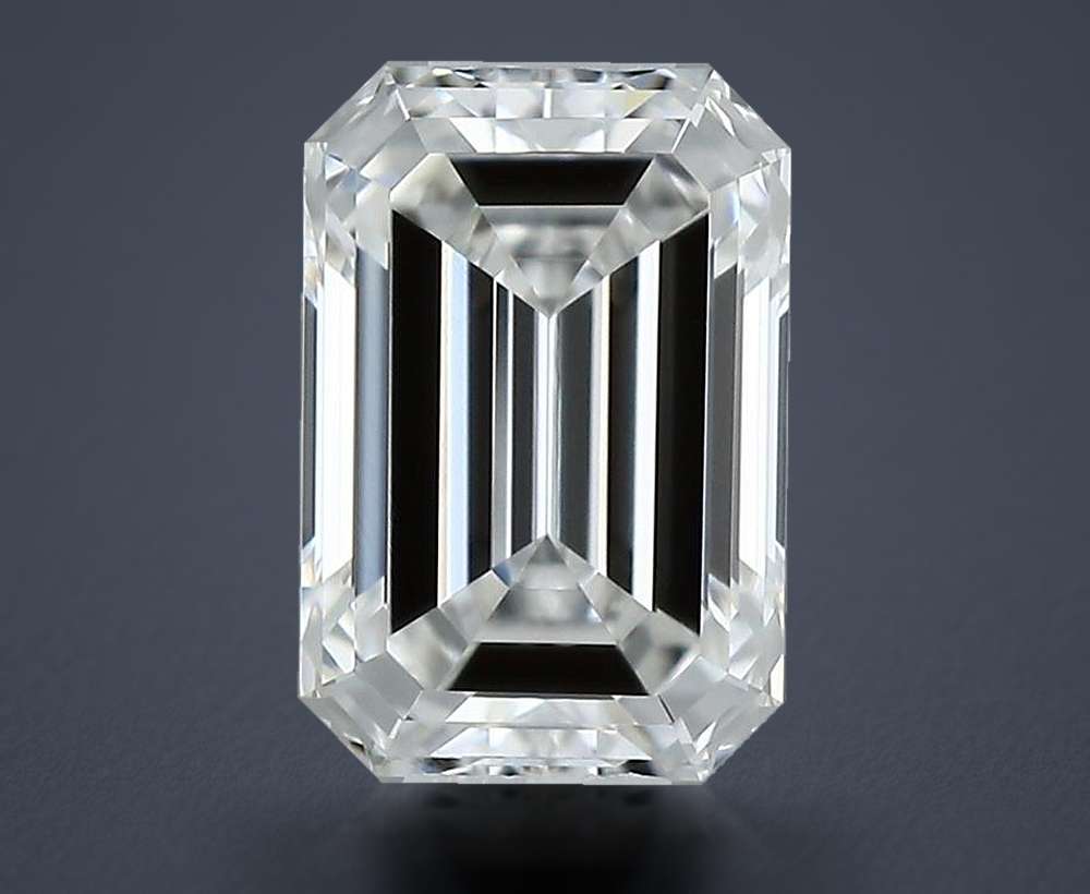 0.40 Carat Emerald Natural Diamond