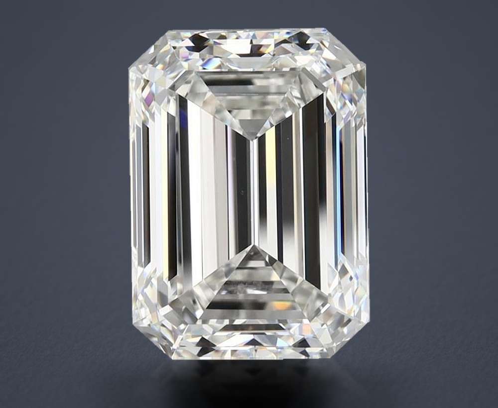 5.01 Carat Emerald Natural Diamond
