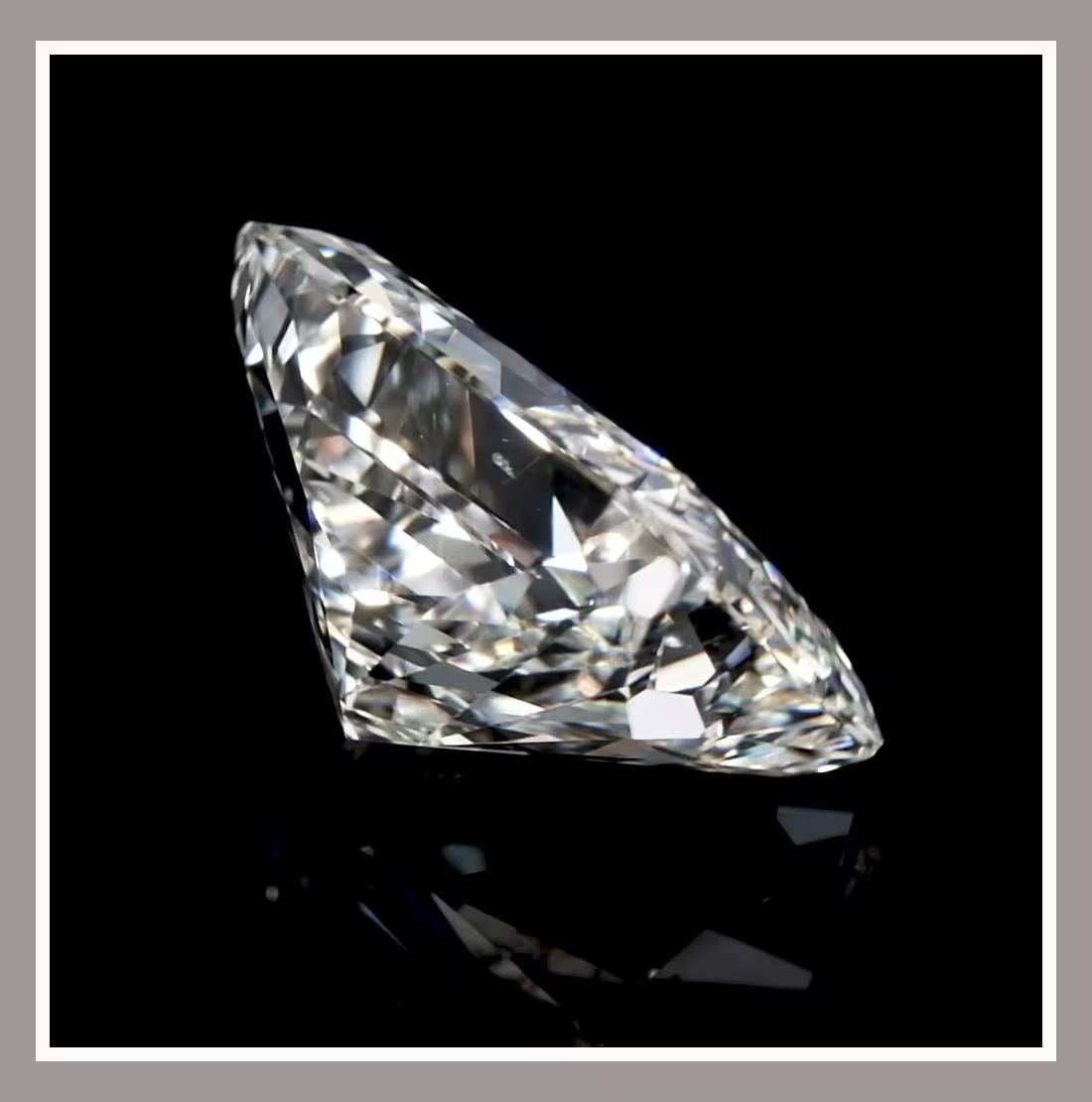 3.22ct K VS2 Rare Carat Ideal Cut Radiant Diamond