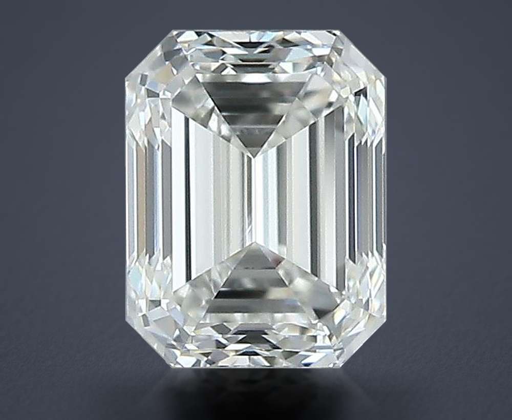 0.81 Carat Emerald Natural Diamond