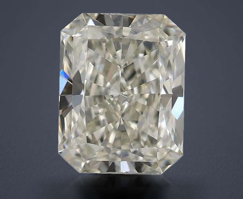 0.40 Carat Radiant Natural Diamond