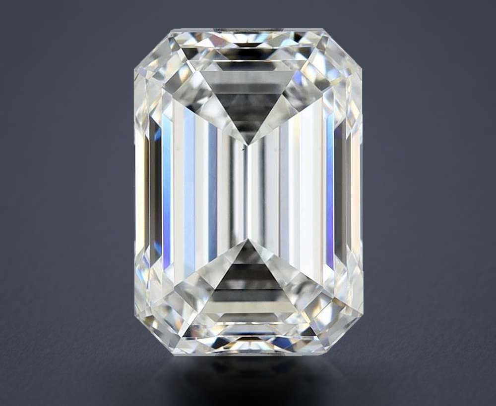 2.51 Carat Emerald Natural Diamond
