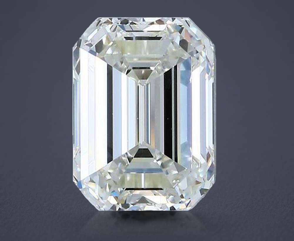 3.01 Carat Emerald Natural Diamond