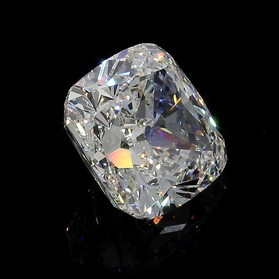 4.52ct K SI1 Rare Carat Ideal Cut Cushion Diamond