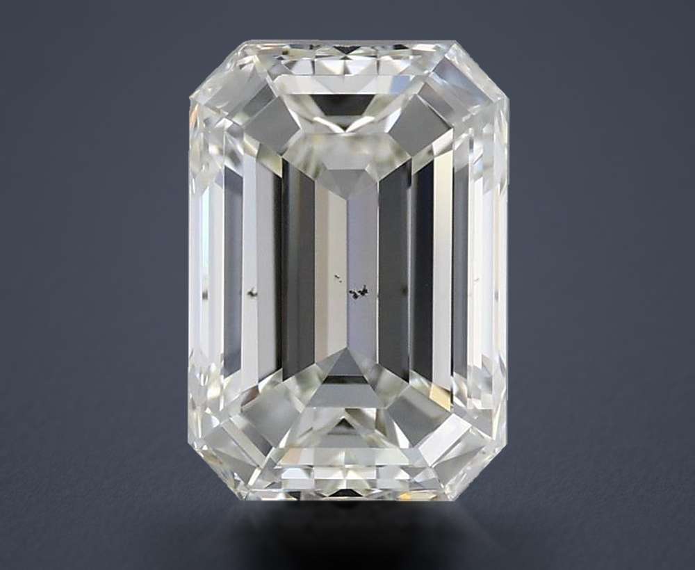 2.00 Carat Emerald Natural Diamond