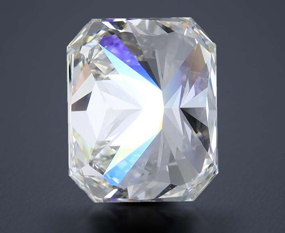 0.92 Carat Radiant Natural Diamond