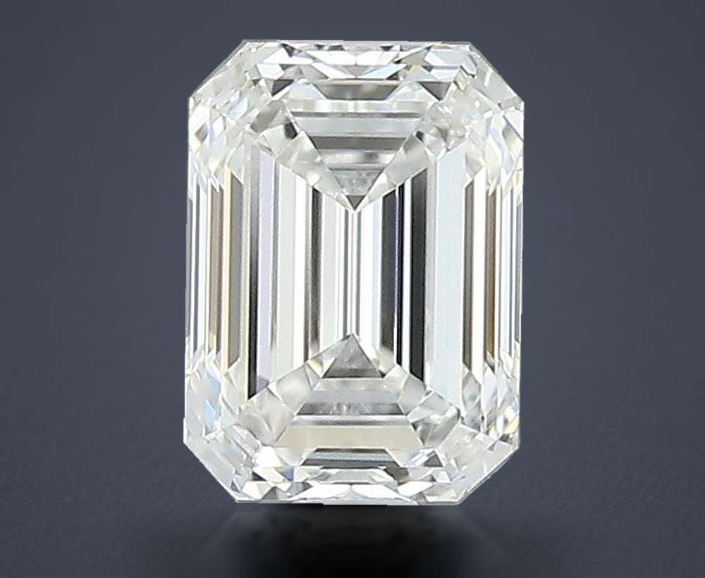 0.40 Carat Emerald Natural Diamond