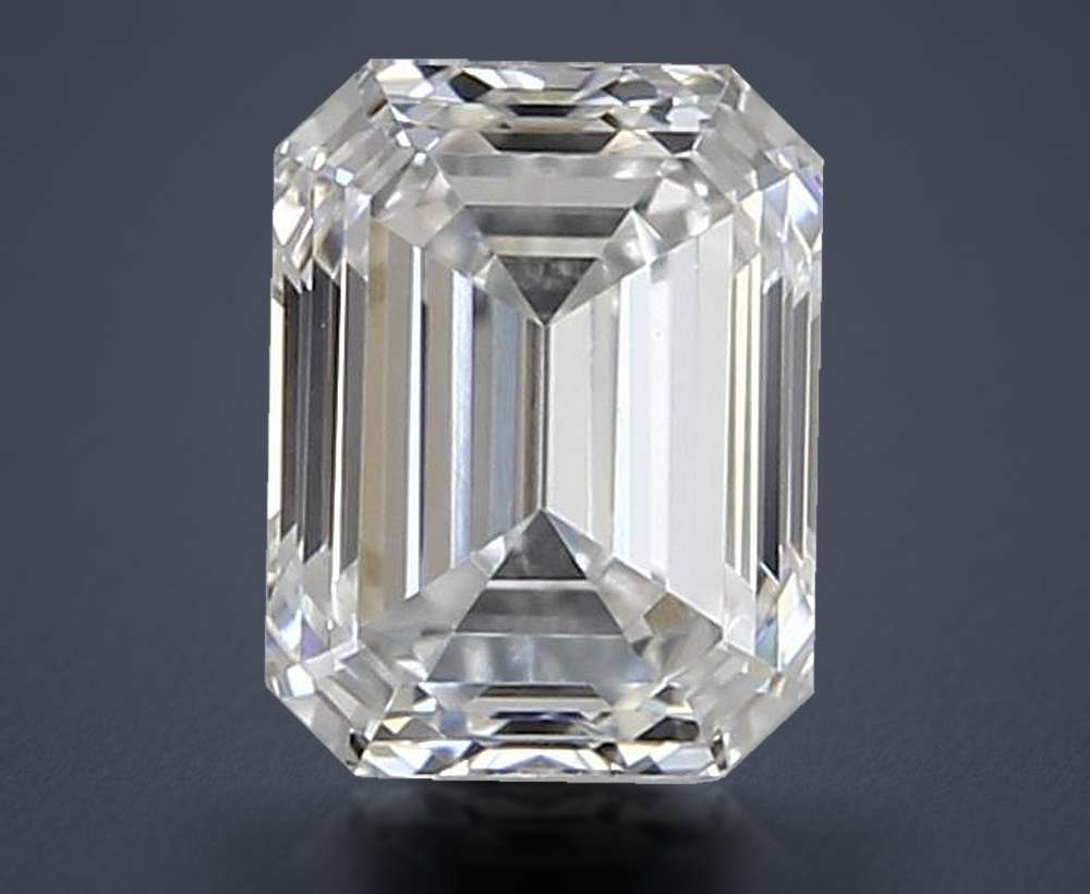 0.30 Carat Emerald Natural Diamond