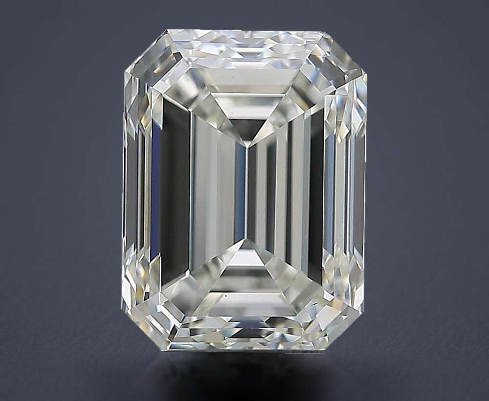 2.51 Carat Emerald Natural Diamond