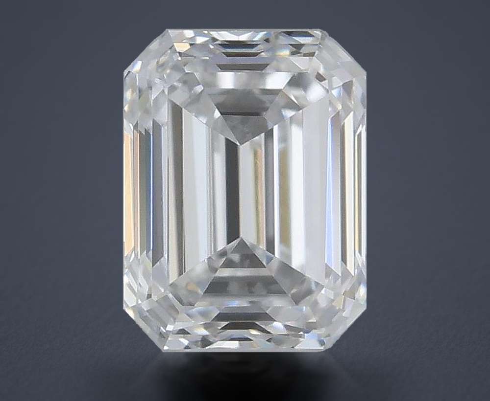 0.40 Carat Emerald Natural Diamond
