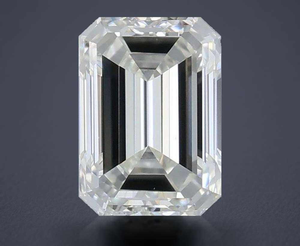 0.30 Carat Emerald Natural Diamond