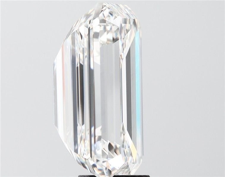 14.04 Carat Emerald Lab Diamond