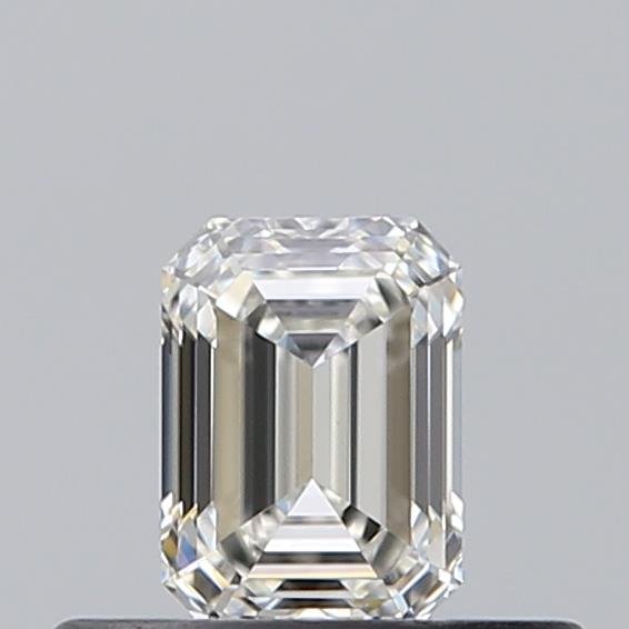 0.32 Carat Emerald Natural Diamond